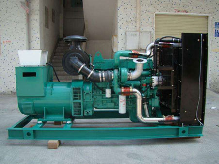 德宏1100kw康明斯柴油发电机组